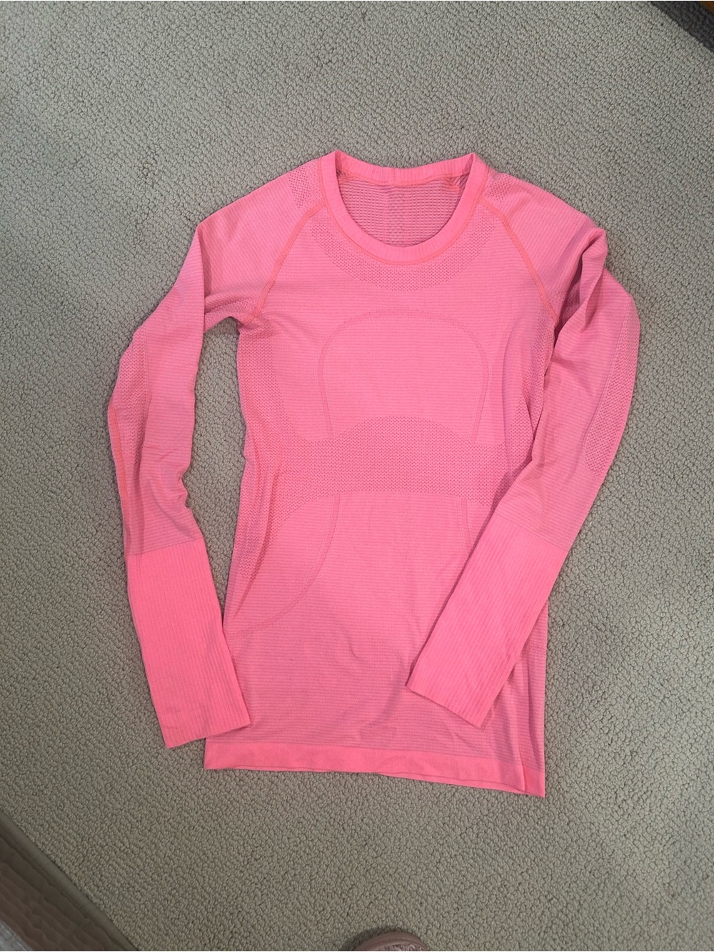Lululemon Long Sleeve swiftly tech size 4 - Pink
